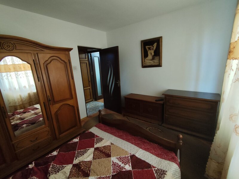 Plaza Mall inchiriez apartament 2 camere