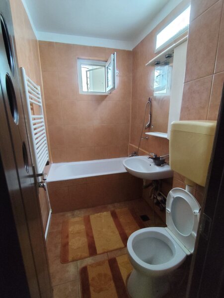 Plaza Mall inchiriez apartament 2 camere