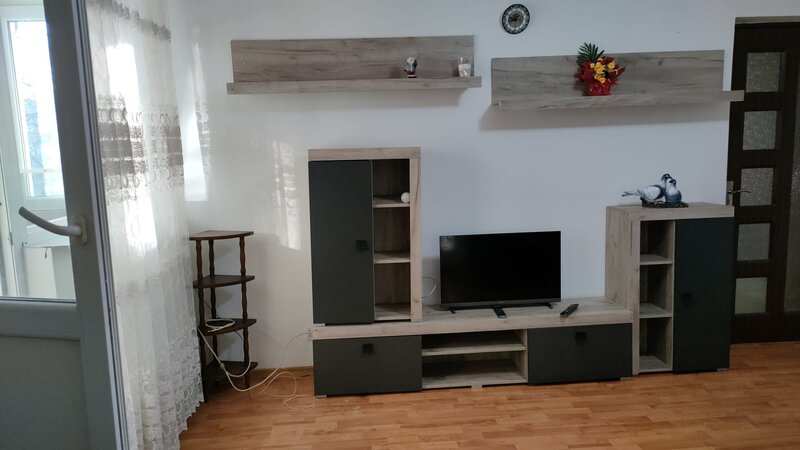 Plaza Mall inchiriez apartament 2 camere